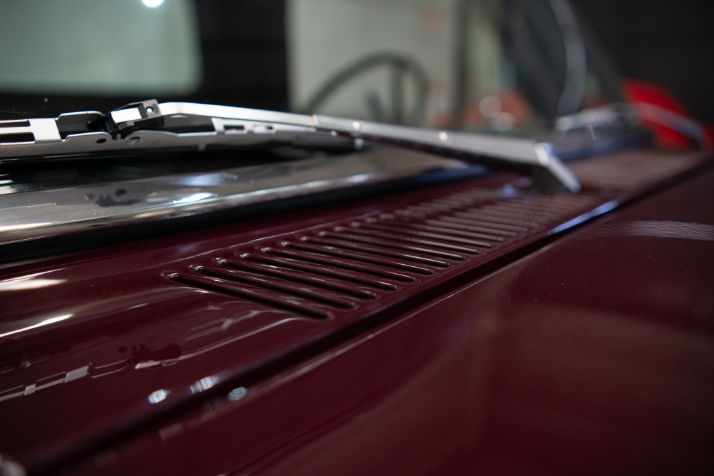 FORD F100 V8