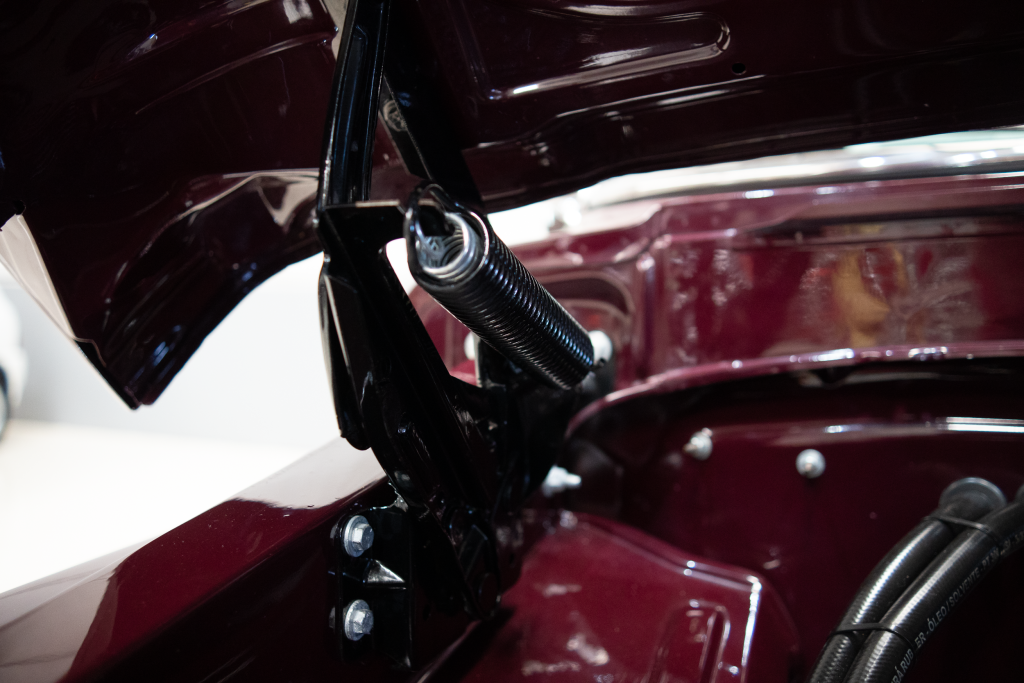 FORD F100 V8