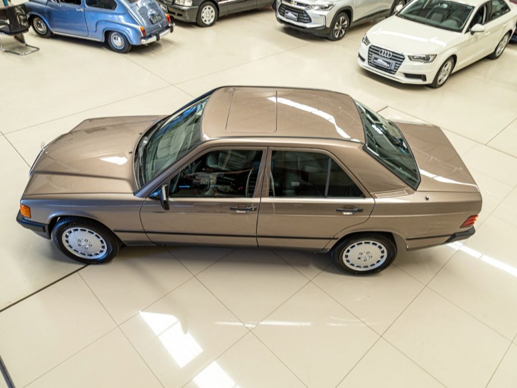 Mercedes-Benz 190 E