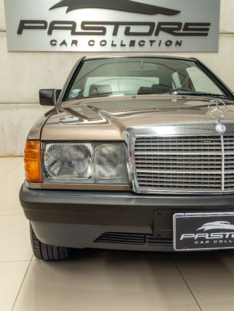 Mercedes-Benz 190 E