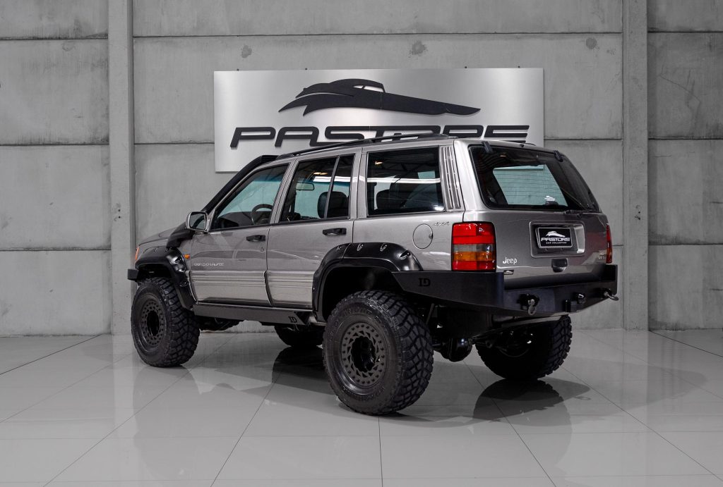 Jeep Grand Cherokee Limited V8 5.9