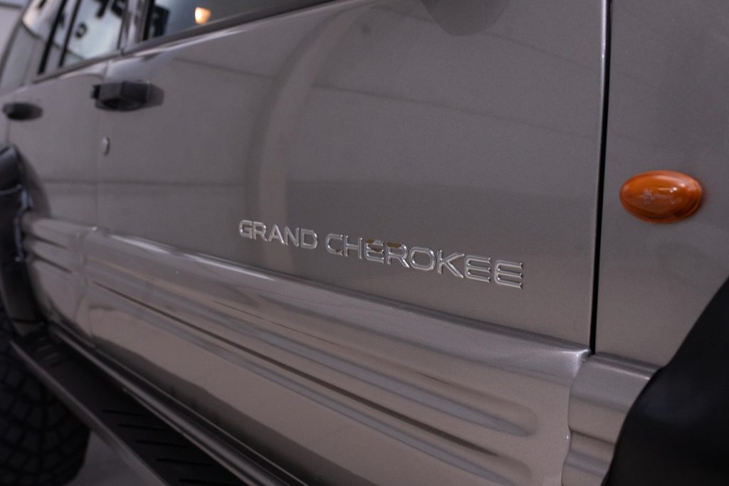 Jeep Grand Cherokee Limited V8 5.9