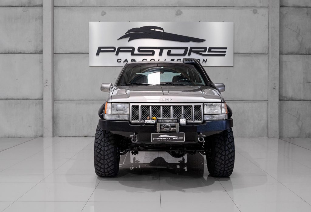 Jeep Grand Cherokee Limited V8 5.9