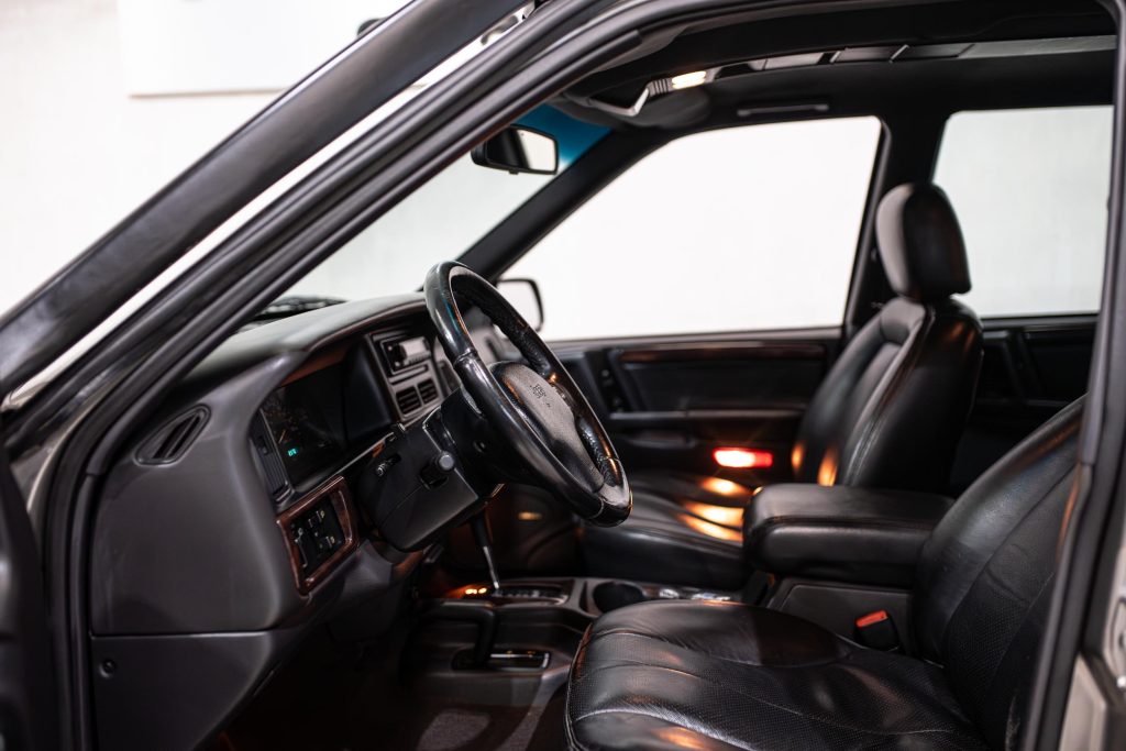 Jeep Grand Cherokee Limited V8 5.9