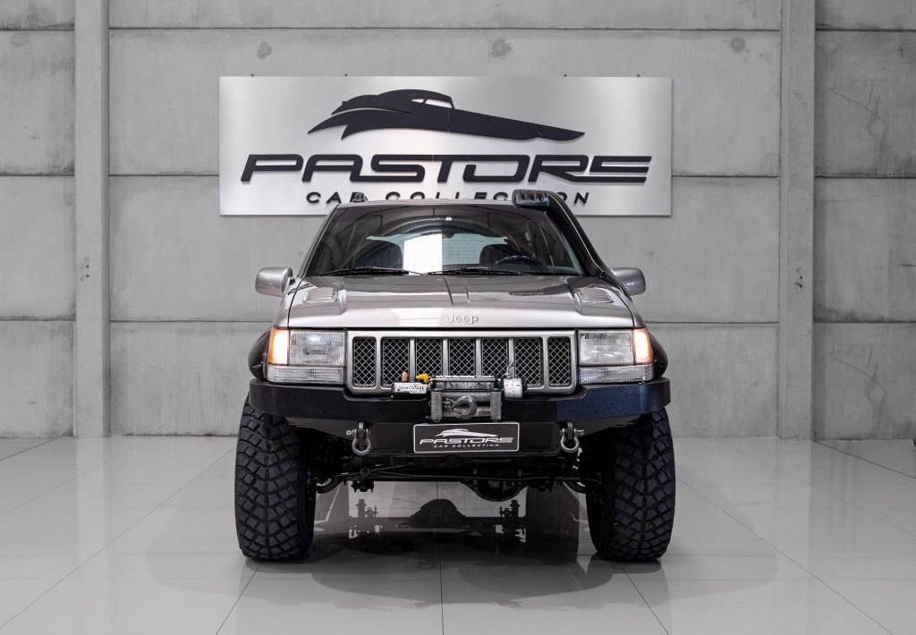 Jeep Grand Cherokee Limited V8 5.9