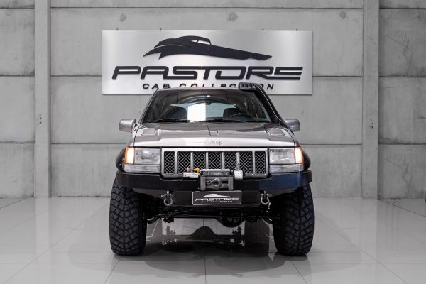 Jeep Grand Cherokee Limited V8 5.9