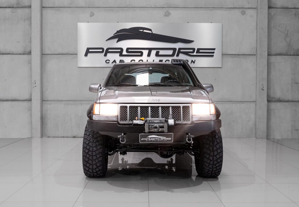 Jeep Grand Cherokee Limited V8 5.9