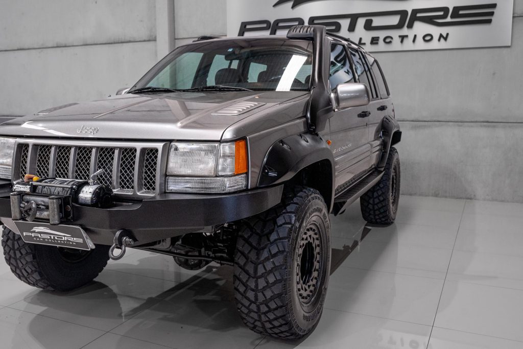 Jeep Grand Cherokee Limited V8 5.9