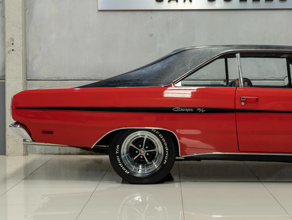 Dodge Charger R/T 5.2 V8