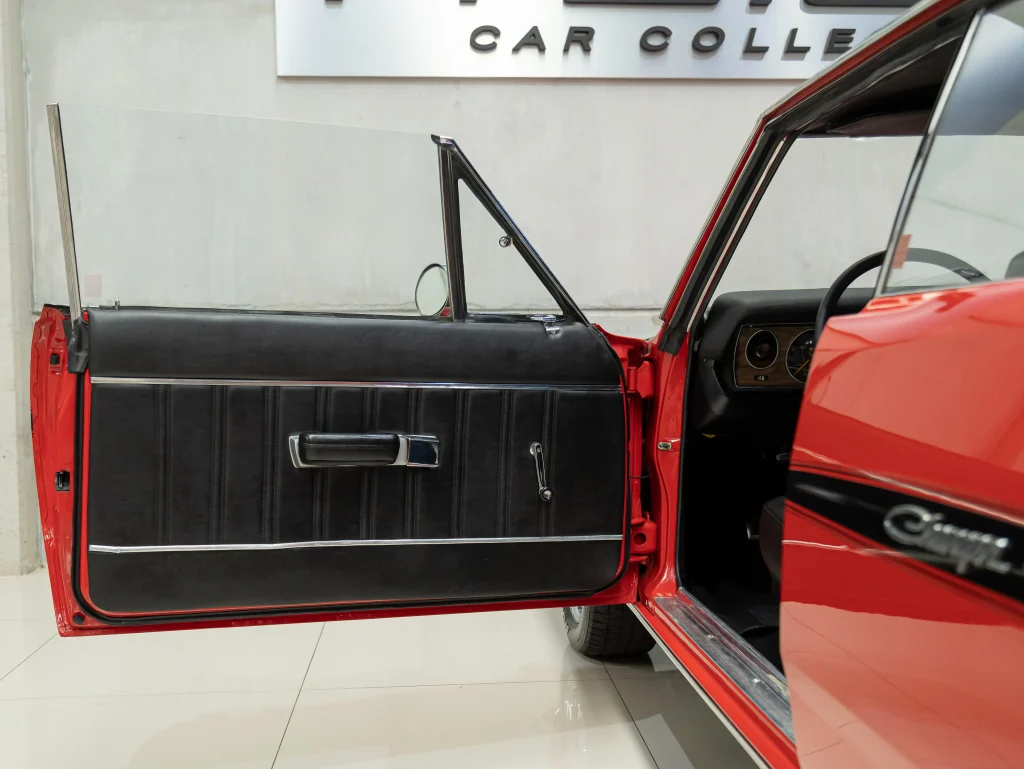 Dodge Charger R/T 5.2 V8