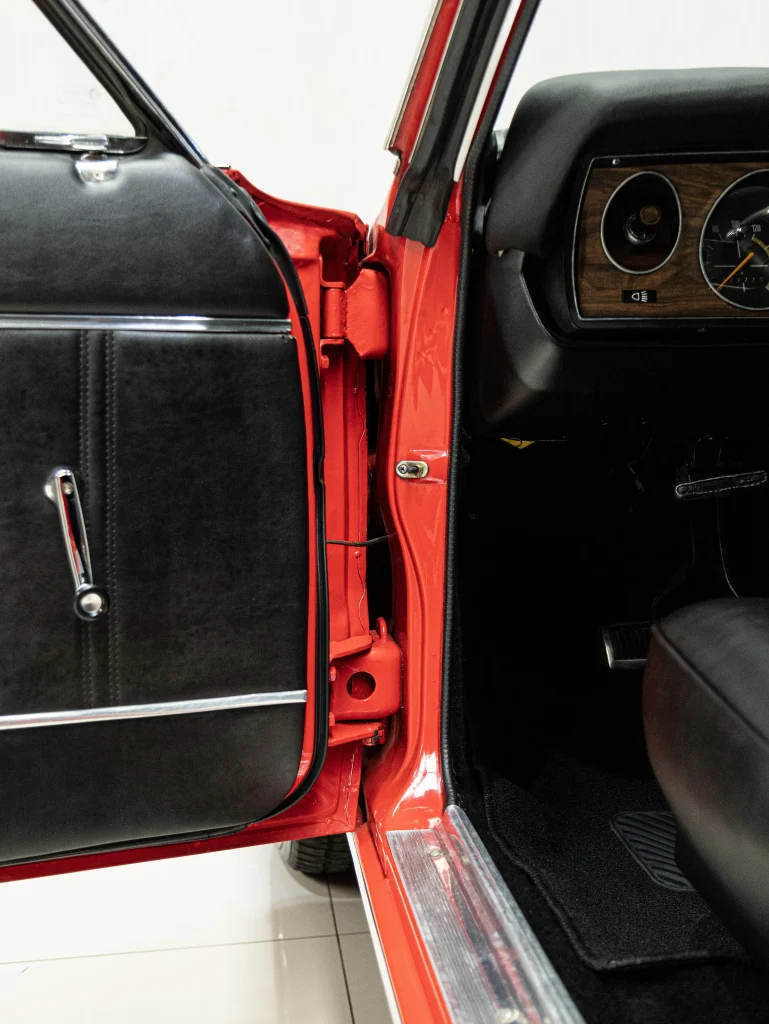 Dodge Charger R/T 5.2 V8