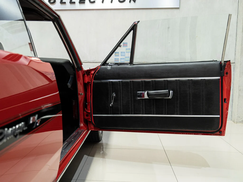 Dodge Charger R/T 5.2 V8