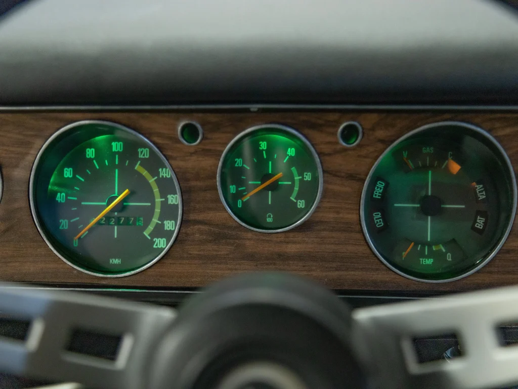 Dodge Charger R/T 5.2 V8