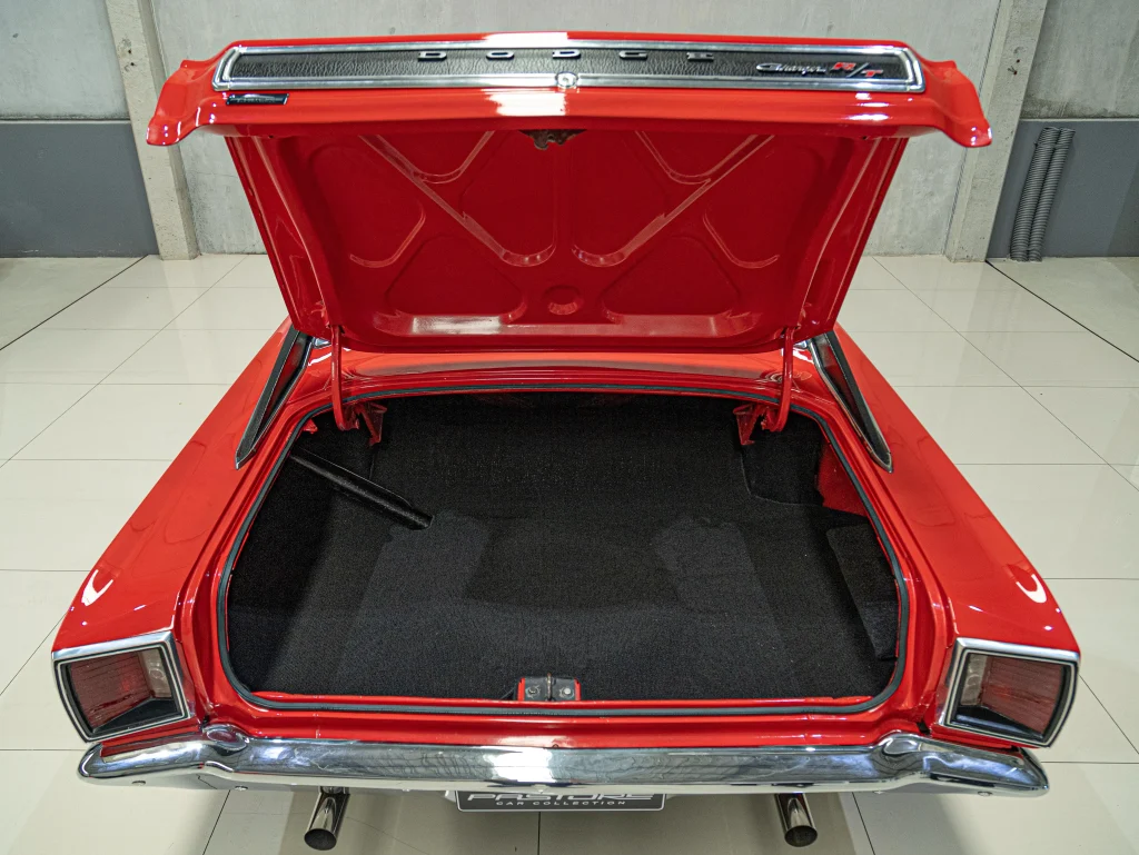 Dodge Charger R/T 5.2 V8