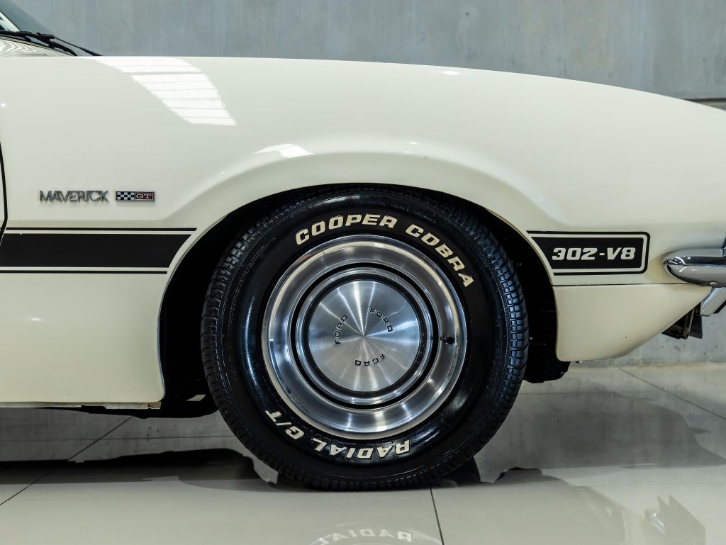 Ford Maverick Super V8 302