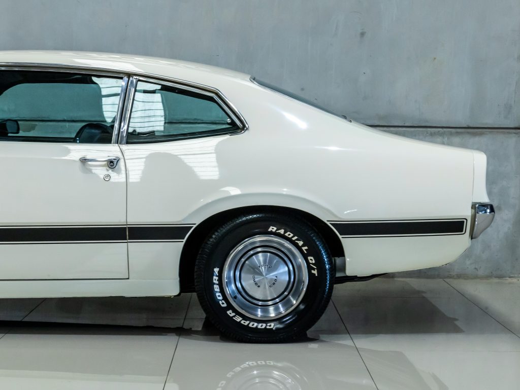 Ford Maverick Super V8 302