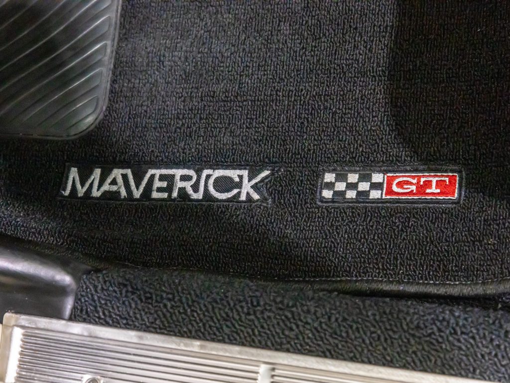 Ford Maverick Super V8 302