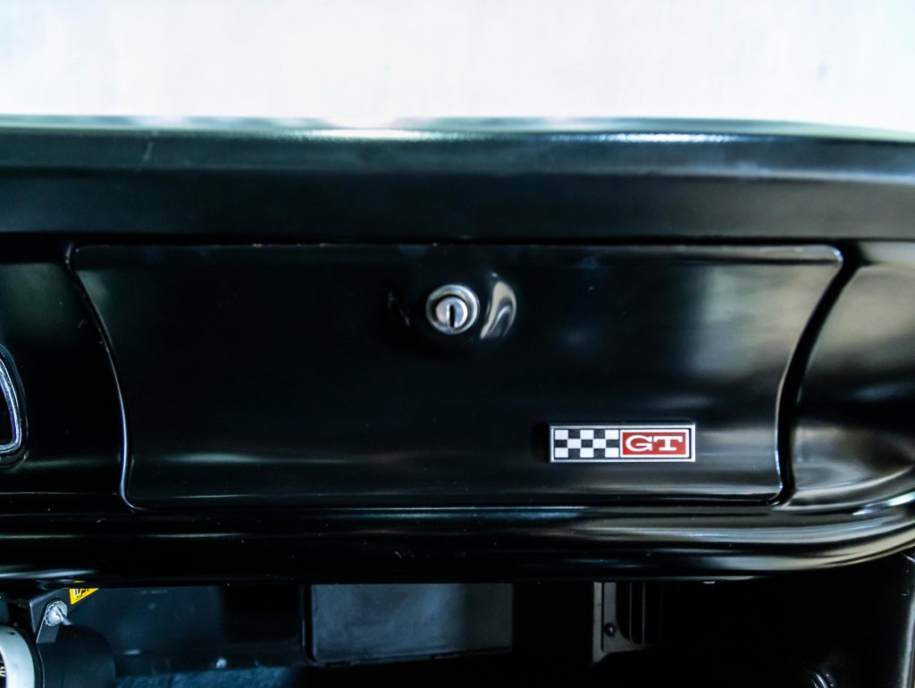 Ford Maverick Super V8 302