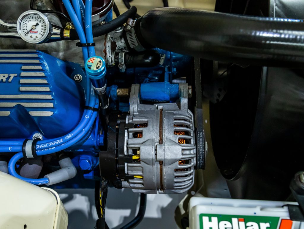 Ford Maverick Super V8 302