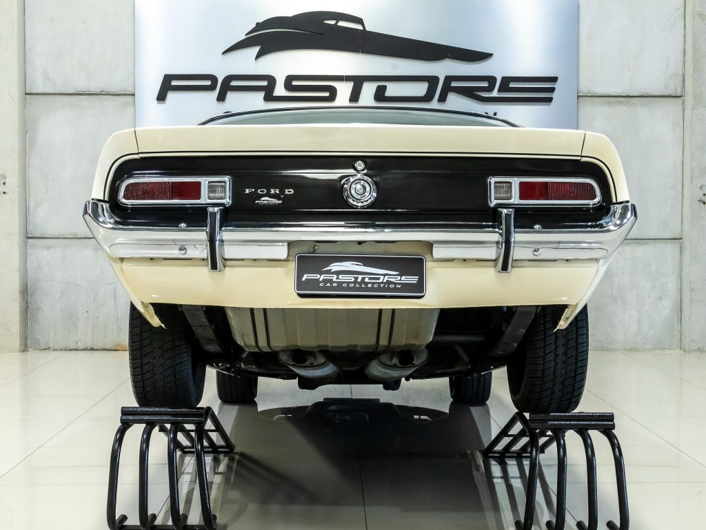 Ford Maverick Super V8 302