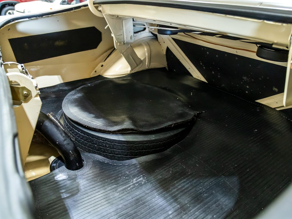 Ford Maverick Super V8 302