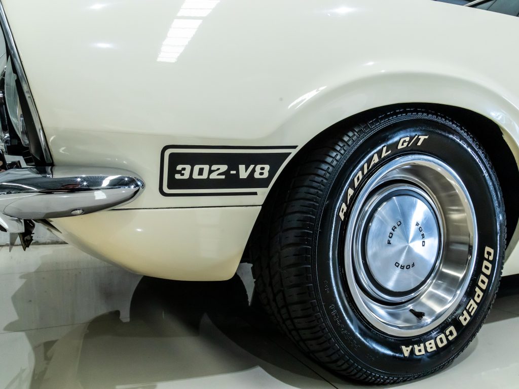 Ford Maverick Super V8 302