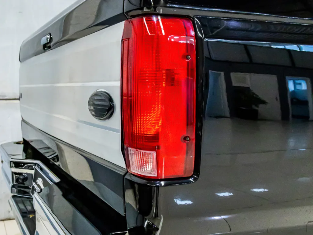 Ford F-1000 Turbo XL