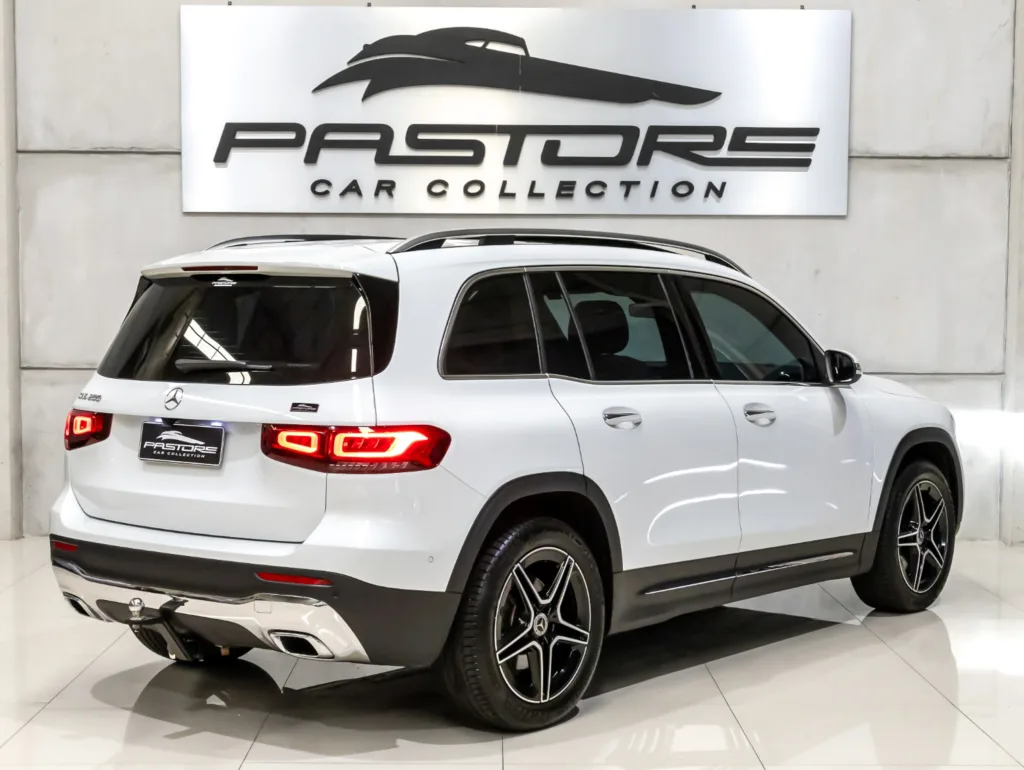 Mercedes-Benz GLB 200