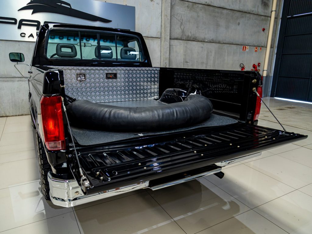 Ford F-1000 Turbo XL