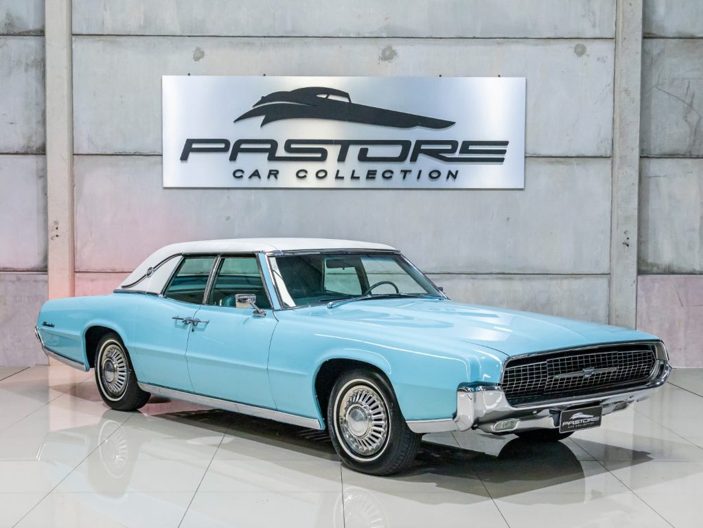 Ford Thunderbird Landau 4-Door