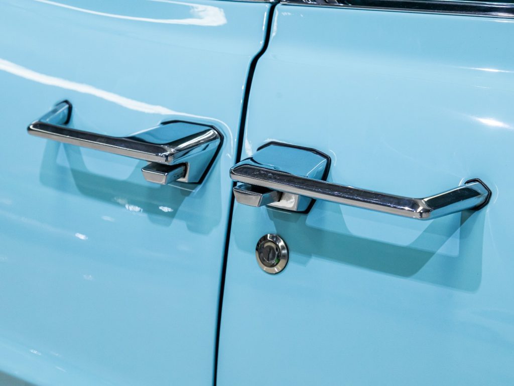 Ford Thunderbird Landau 4-Door