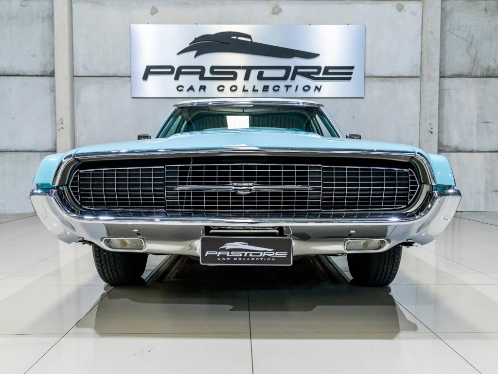 Ford Thunderbird Landau 4-Door