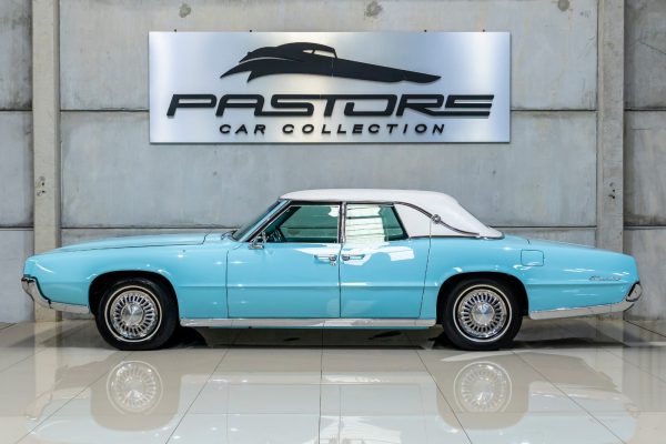 Ford Thunderbird Landau 4-Door
