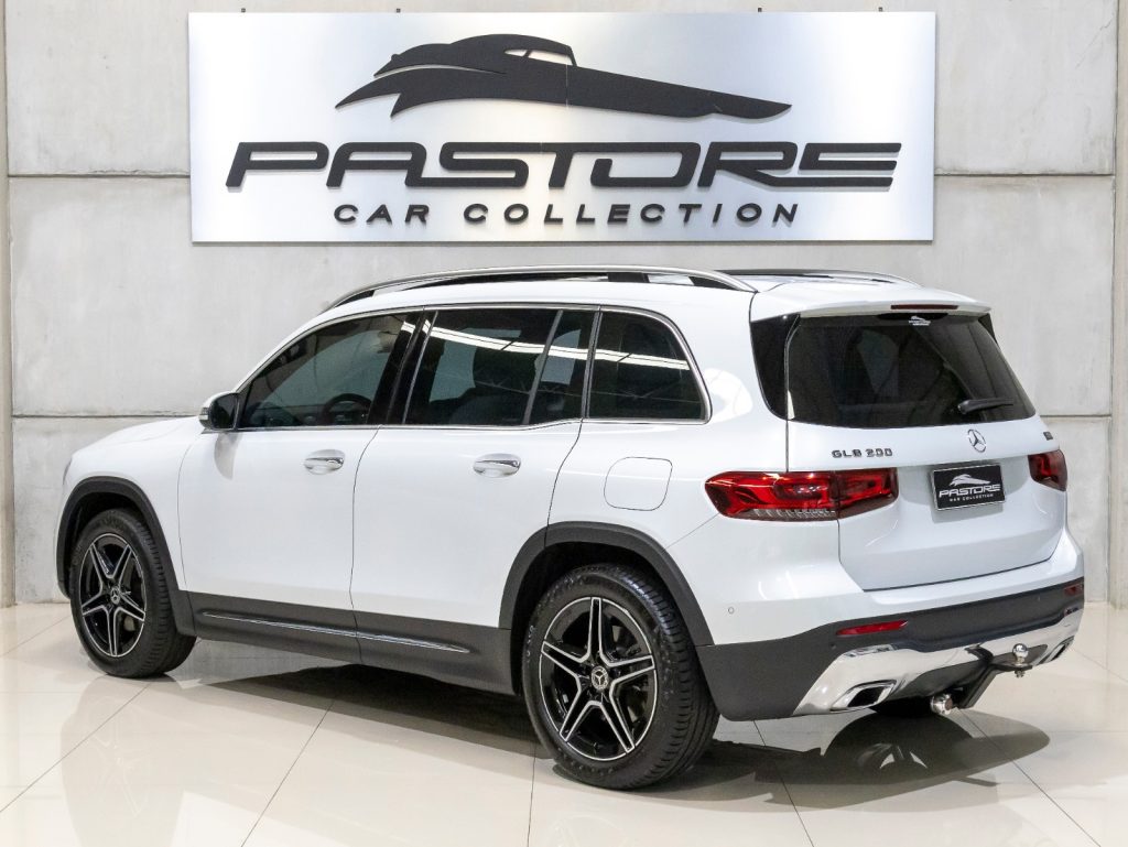 Mercedes-Benz GLB 200