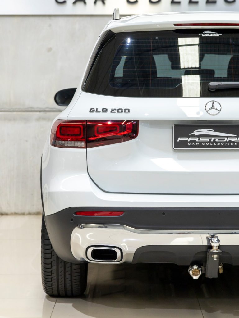 Mercedes-Benz GLB 200