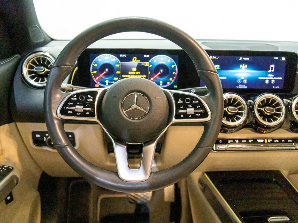 Mercedes-Benz GLB 200