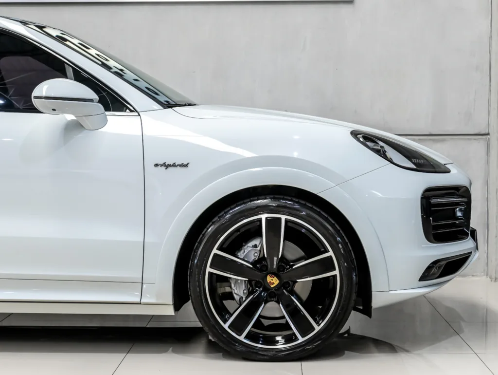 Porsche CAYENNE E-HYBRID COUPÉ 2023