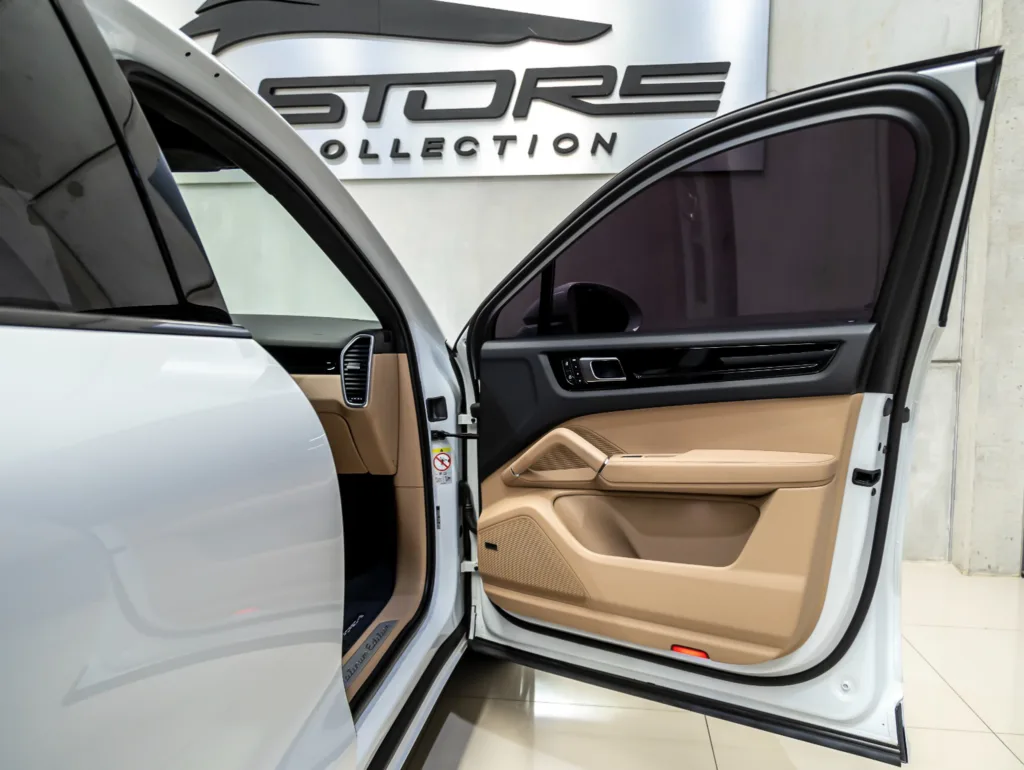 Porsche CAYENNE E-HYBRID COUPÉ 2023