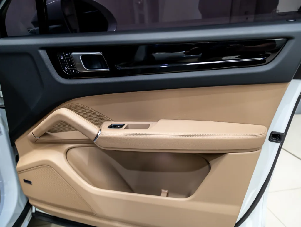 Porsche CAYENNE E-HYBRID COUPÉ 2023