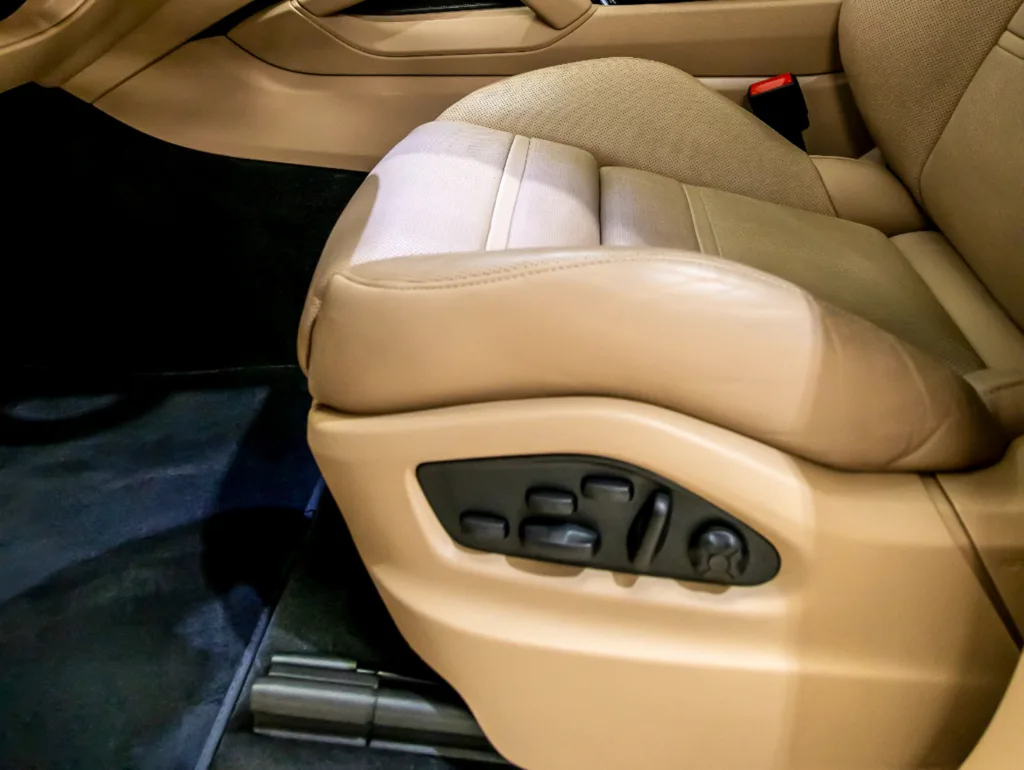 Porsche CAYENNE E-HYBRID COUPÉ 2023