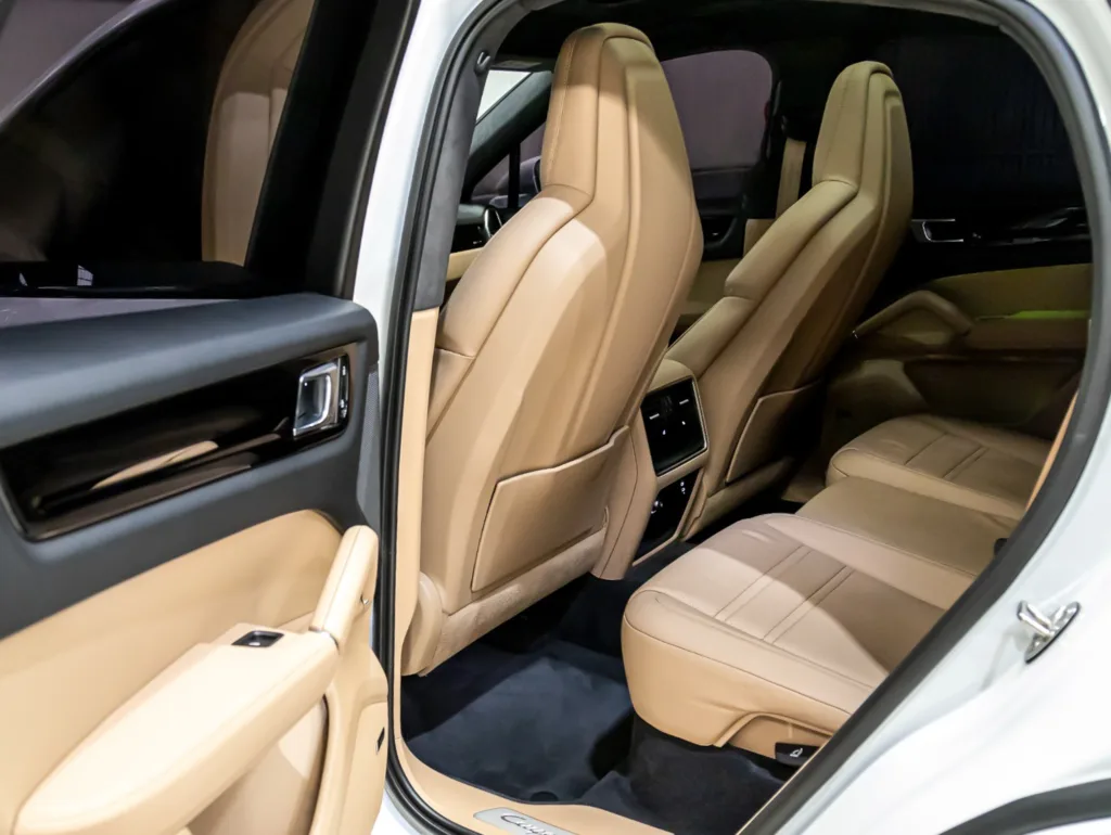Porsche CAYENNE E-HYBRID COUPÉ 2023