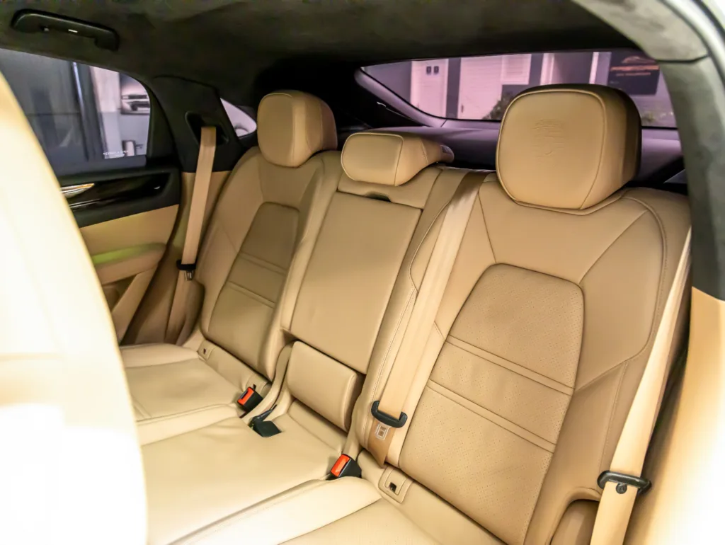 Porsche CAYENNE E-HYBRID COUPÉ 2023