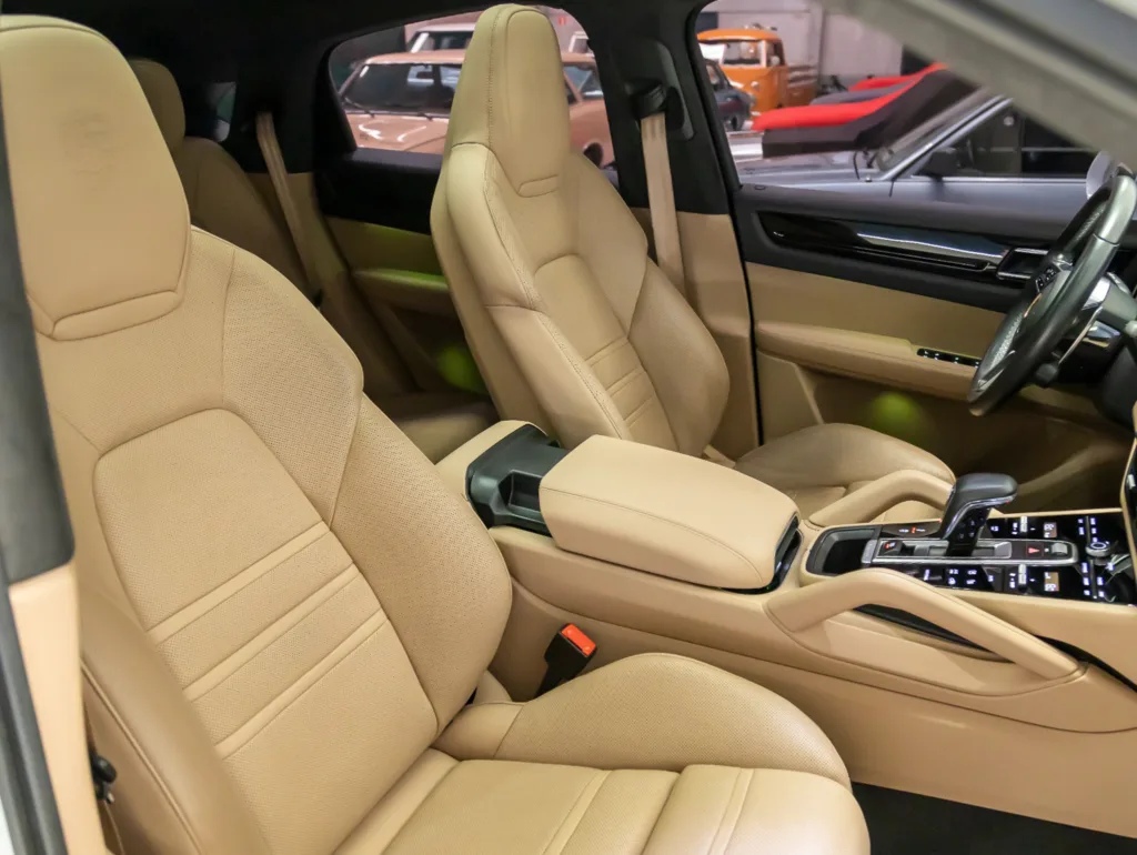 Porsche CAYENNE E-HYBRID COUPÉ 2023