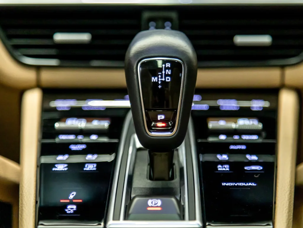 Porsche CAYENNE E-HYBRID COUPÉ 2023