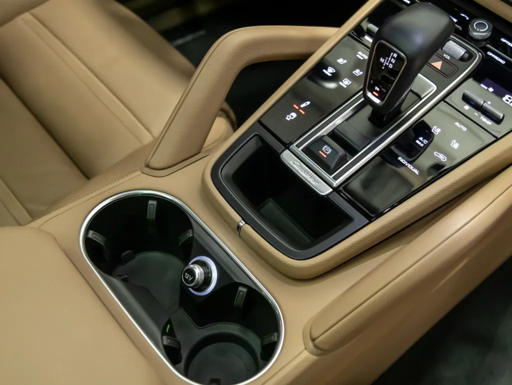 Porsche CAYENNE E-HYBRID COUPÉ 2023