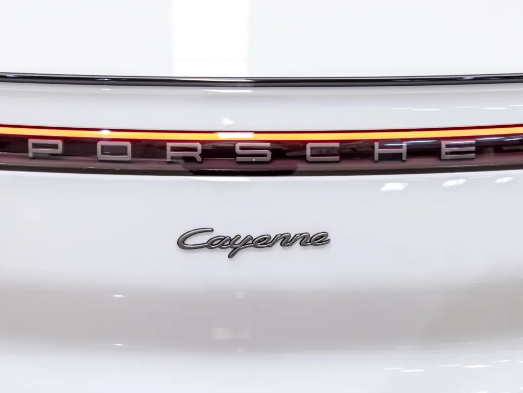 Porsche CAYENNE E-HYBRID COUPÉ 2023
