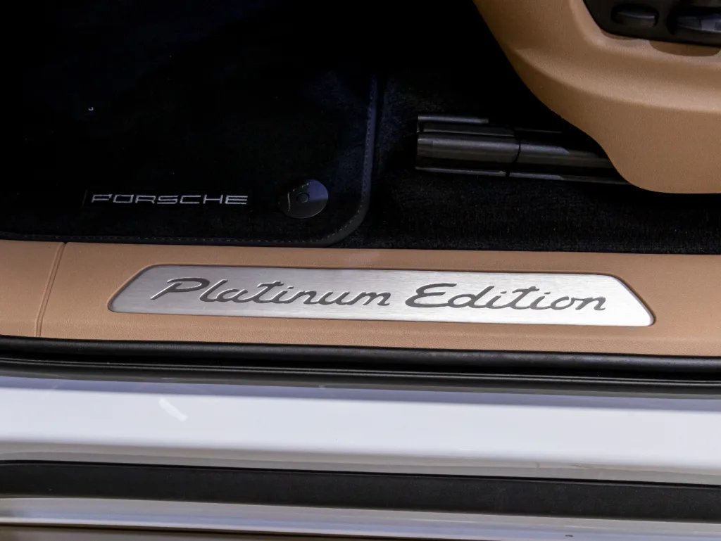 Porsche CAYENNE E-HYBRID COUPÉ 2023