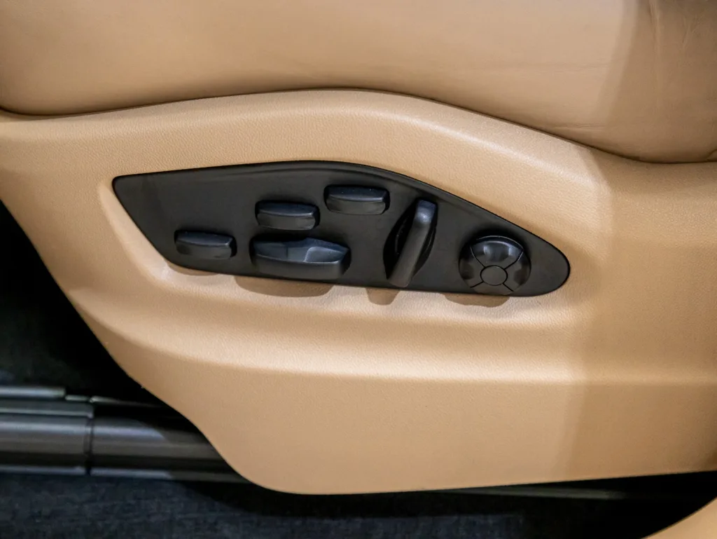 Porsche CAYENNE E-HYBRID COUPÉ 2023
