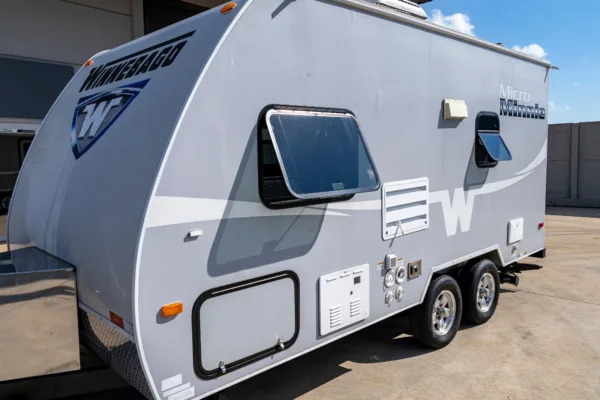 Trailer Winnebago Micro Minnie
