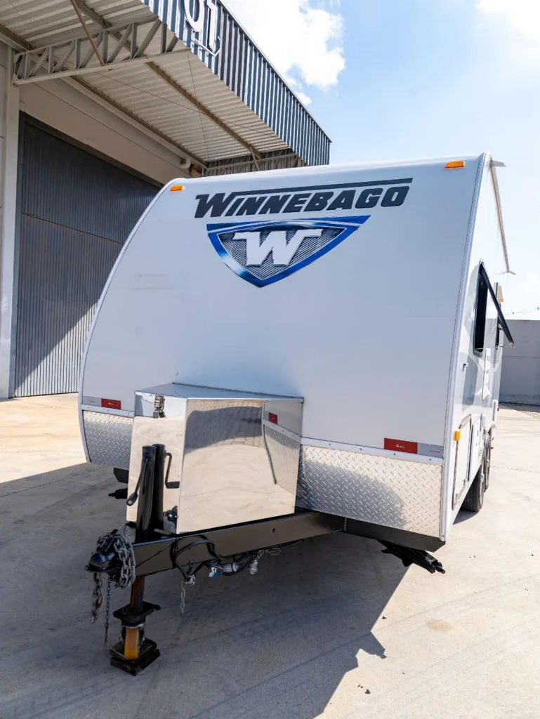 Trailer Winnebago Micro Minnie